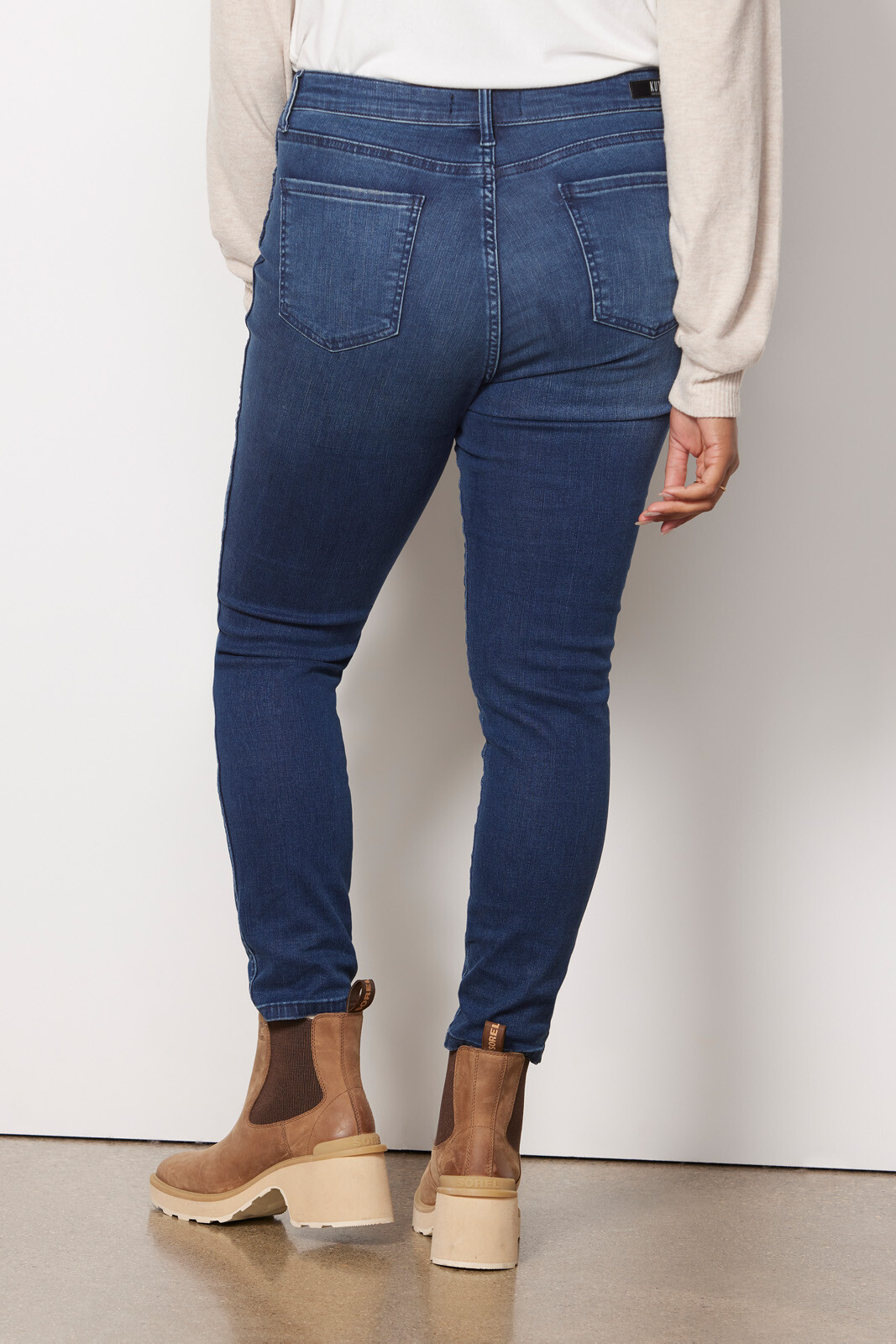 Connie Ankle Skinny Jean