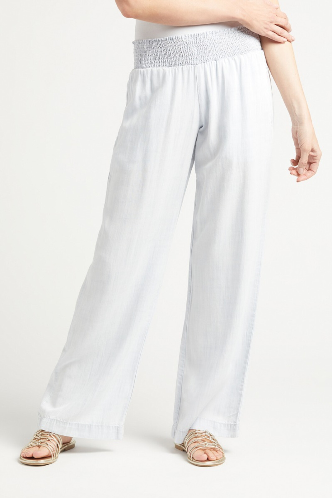 CLOTH AND STONE Smocked Waist Wide Leg Pant | EVEREVE