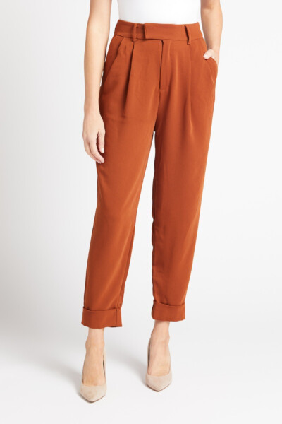 Cropped Motion Pant